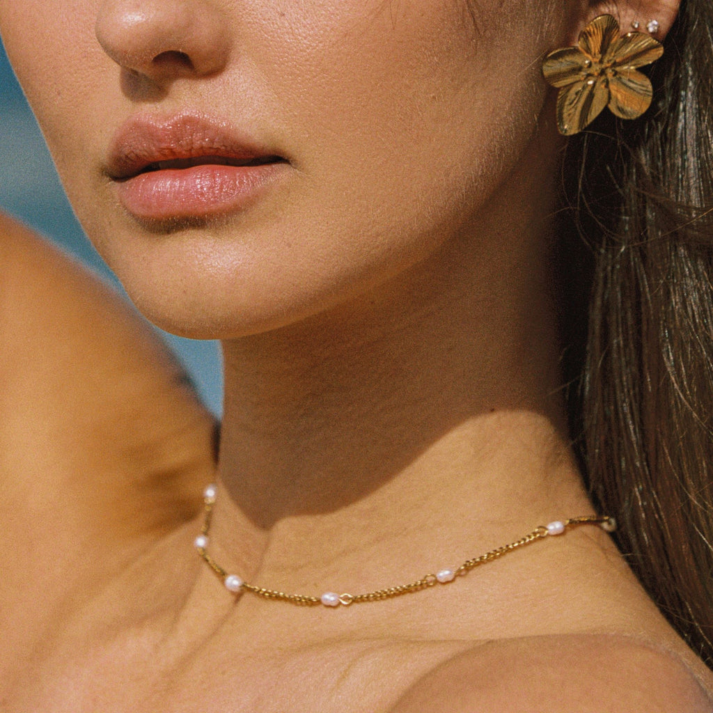 Dainty Gold Pearl Choker